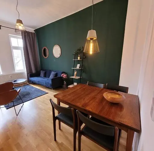 Design Altbauwohnung Mit Balkon Und Parkplatz 公寓