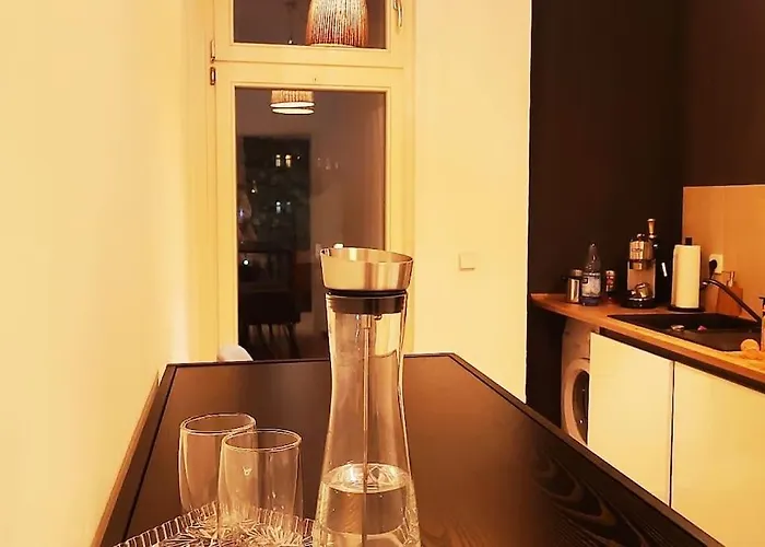 公寓 Design Altbauwohnung Mit Balkon Und Parkplatz