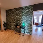 Apartamento Design Altbauwohnung Mit Balkon Und Parkplatz *