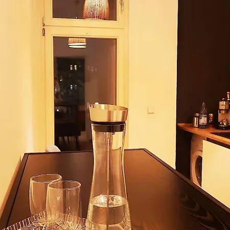 Apartamento Design Altbauwohnung Mit Balkon Und Parkplatz